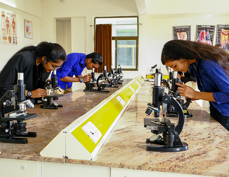  Arihant School of Pharmacy